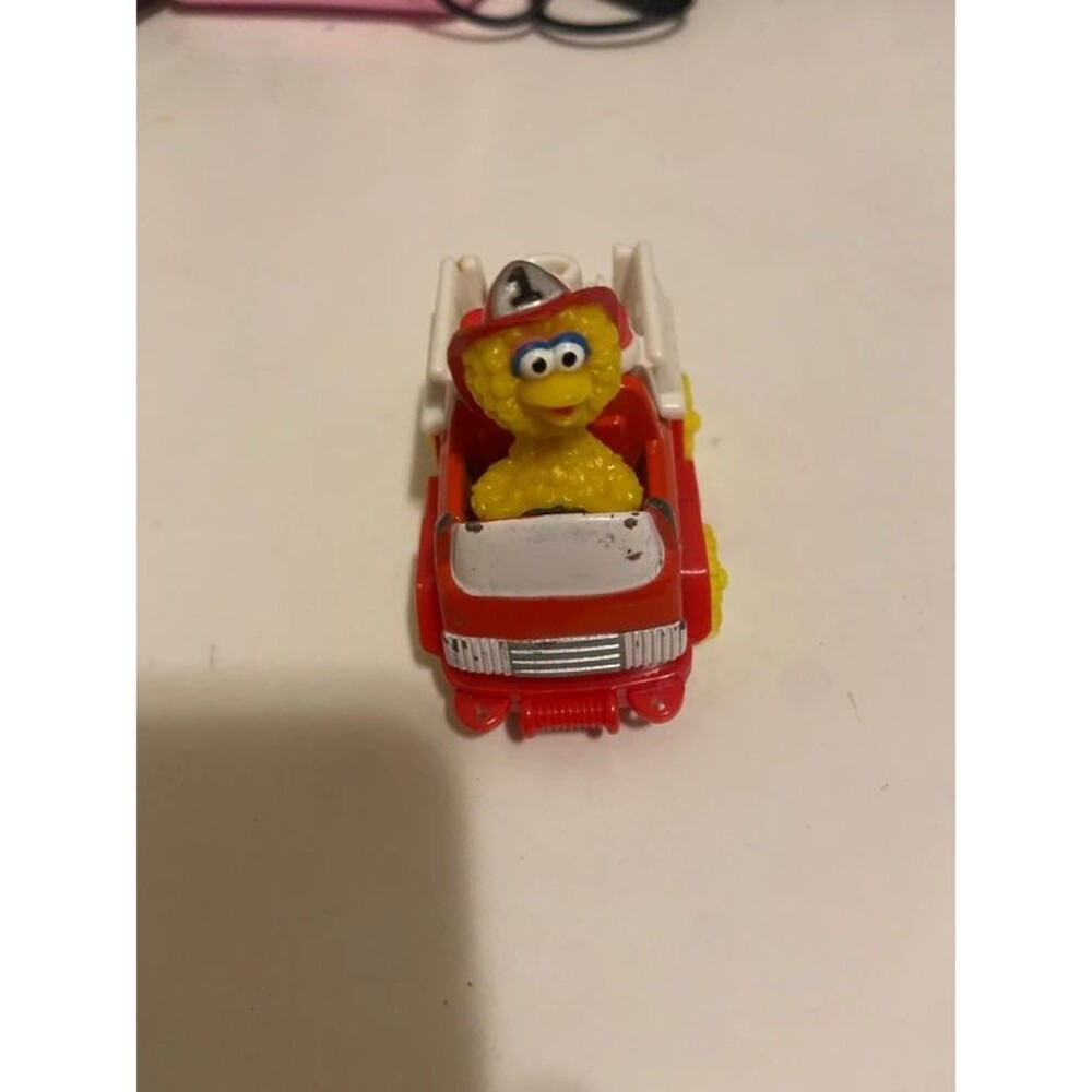1996 Tyco Matchbox Sesame Street Big Bird's Fire Engine
